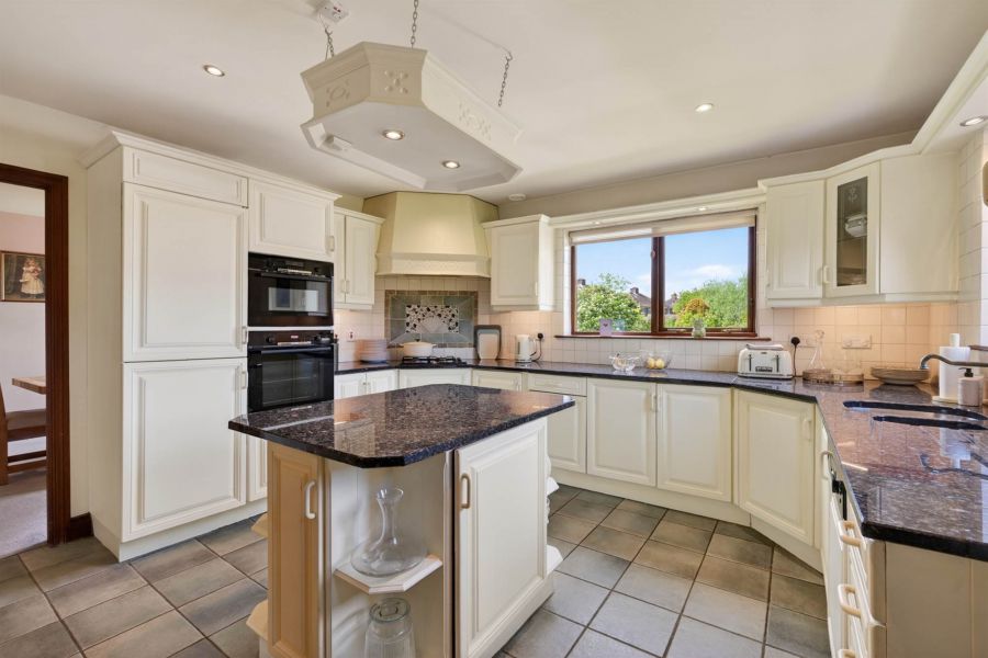 6 Avonvale