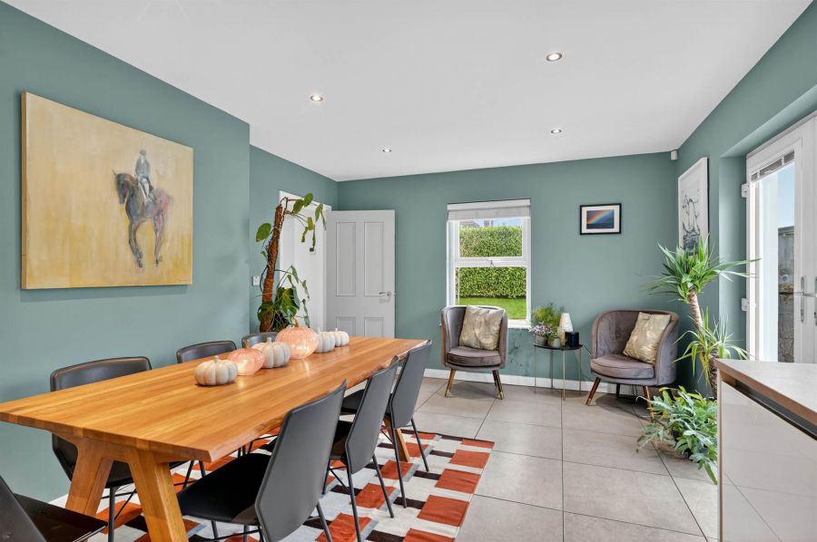 15 Oakwood Park
