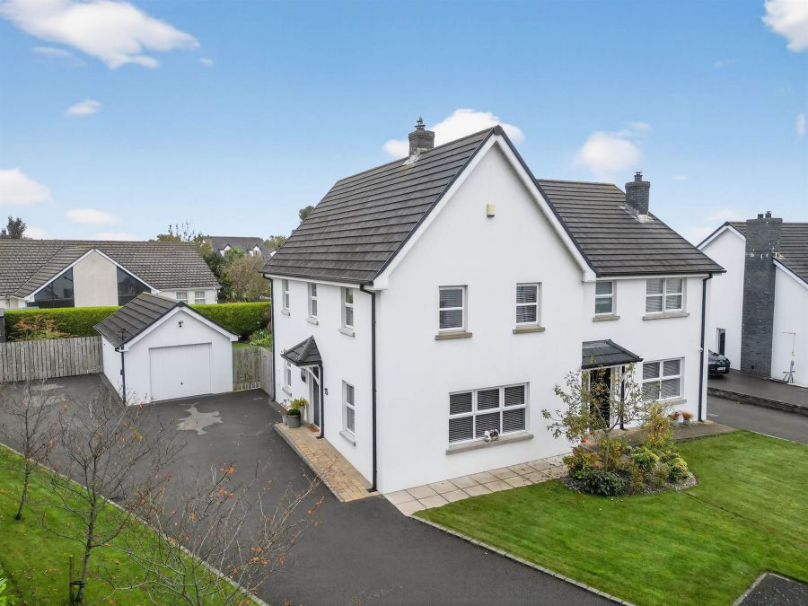 15 Oakwood Park