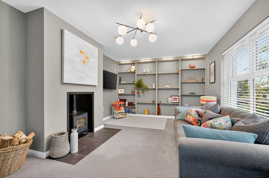 15 Oakwood Park