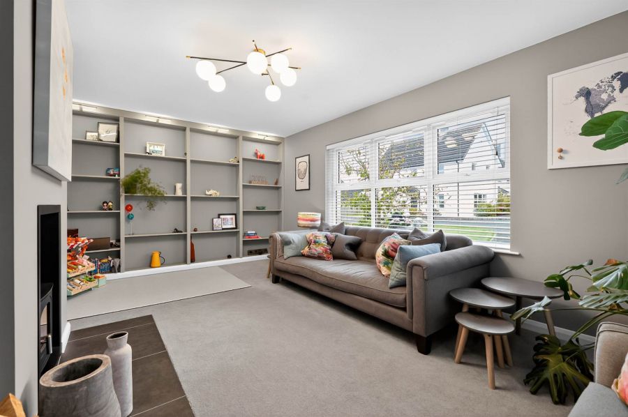 15 Oakwood Park