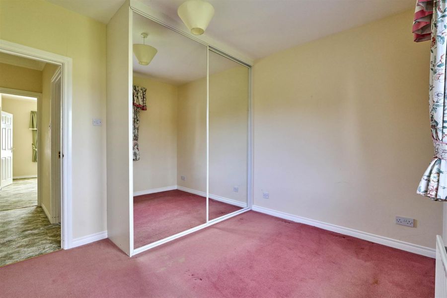 6 The Spires Crescent