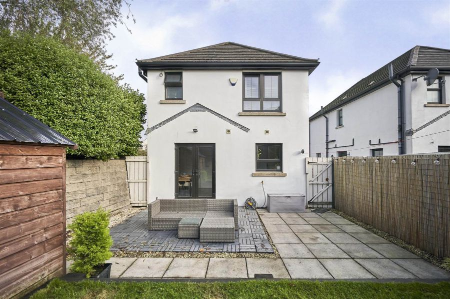 75 Brook Lane