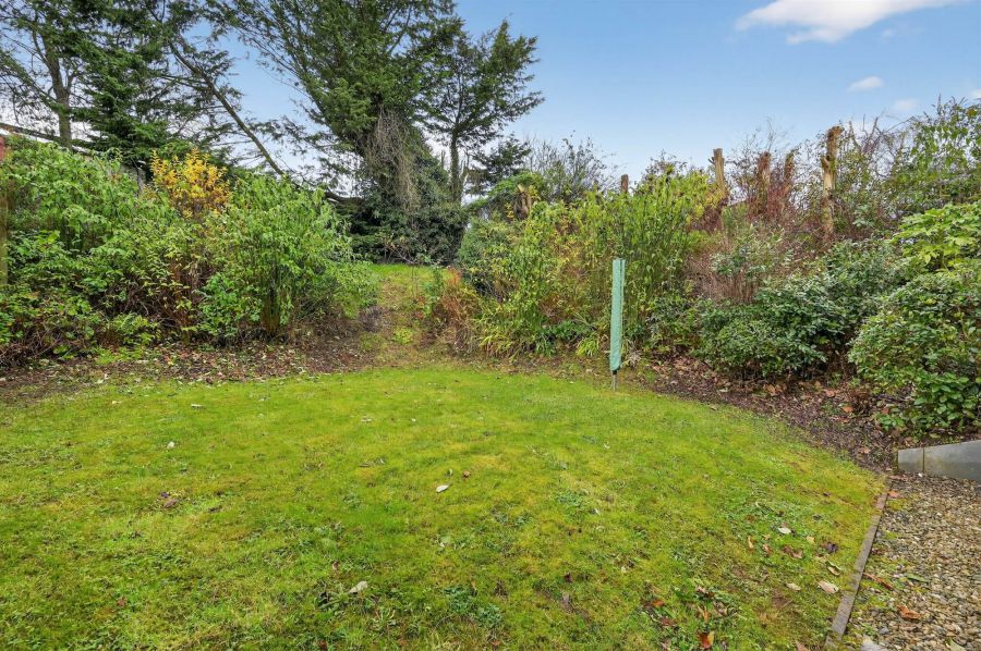 14 Shaftesbury Avenue