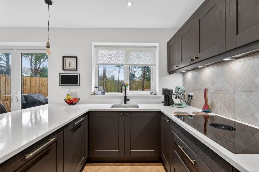 28 Crawfords Farm Grove