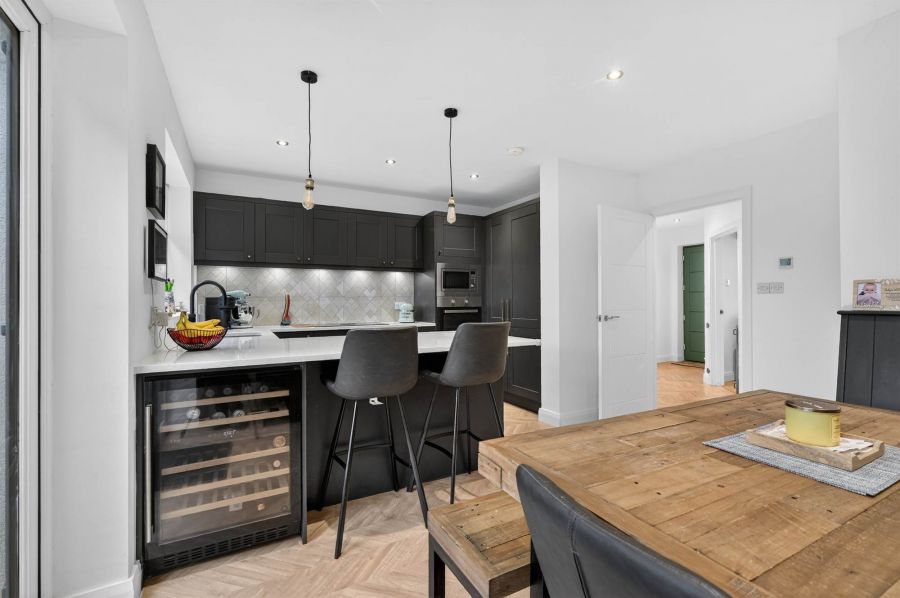 28 Crawfords Farm Grove