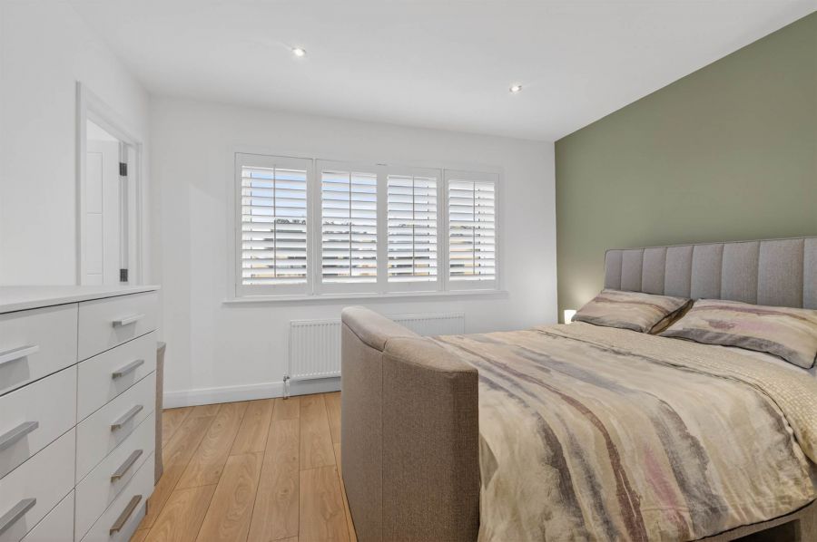 28 Crawfords Farm Grove