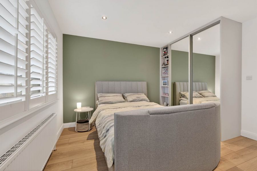 28 Crawfords Farm Grove