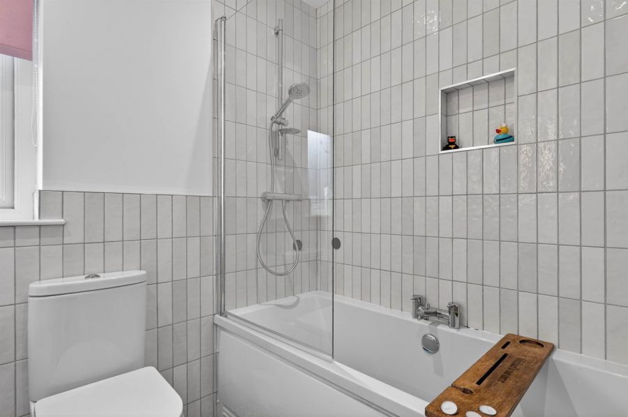 28 Crawfords Farm Grove