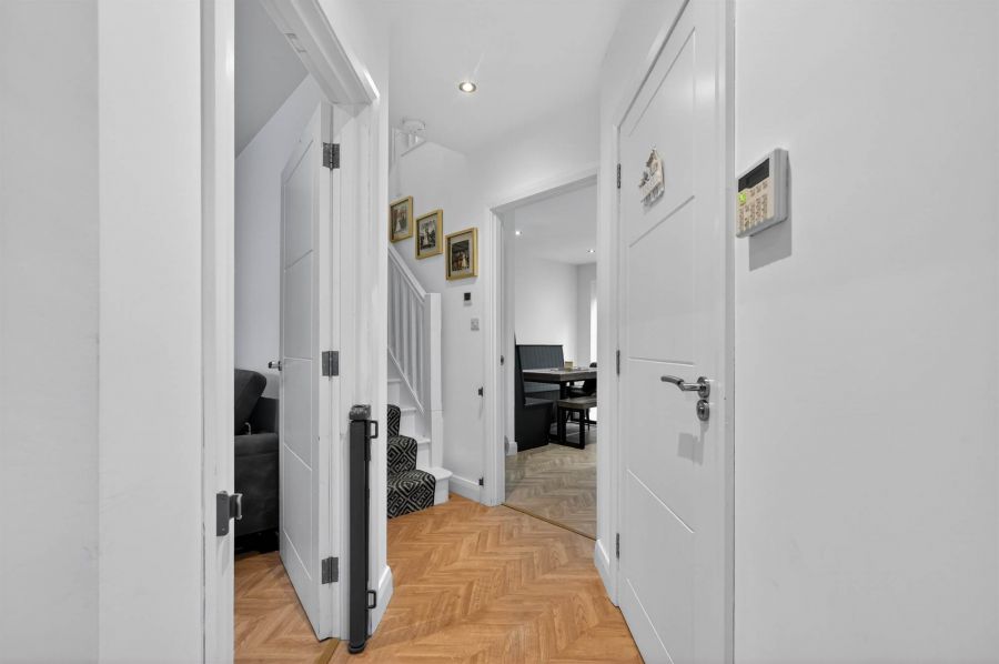 28 Crawfords Farm Grove