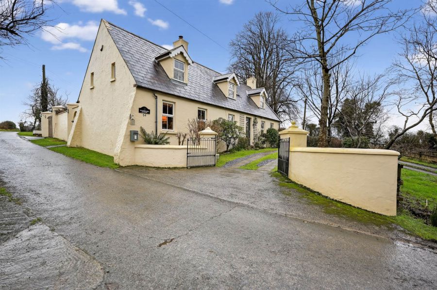 Ballysallagh Cottage, 54 Craigantlet Road