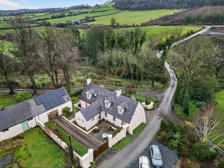 Ballysallagh Cottage, 54 Craigantlet Road