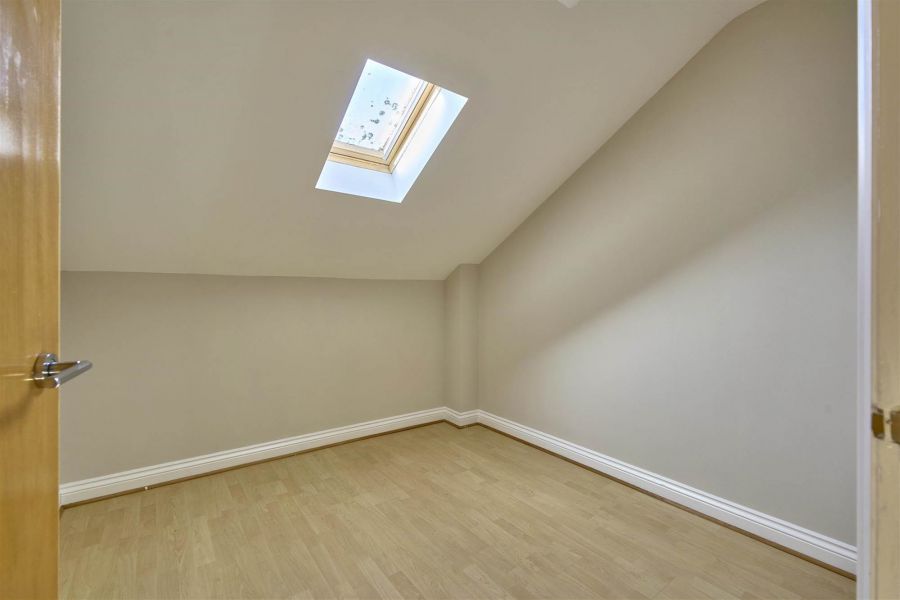 Apt 2, 1 Station Square