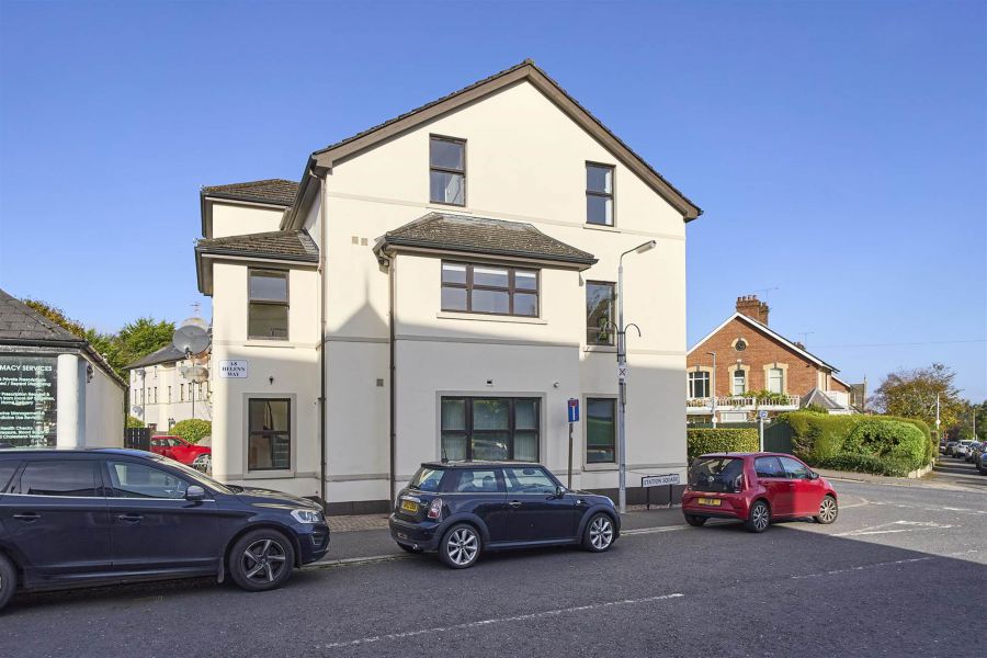 Apt 2, 1 Station Square