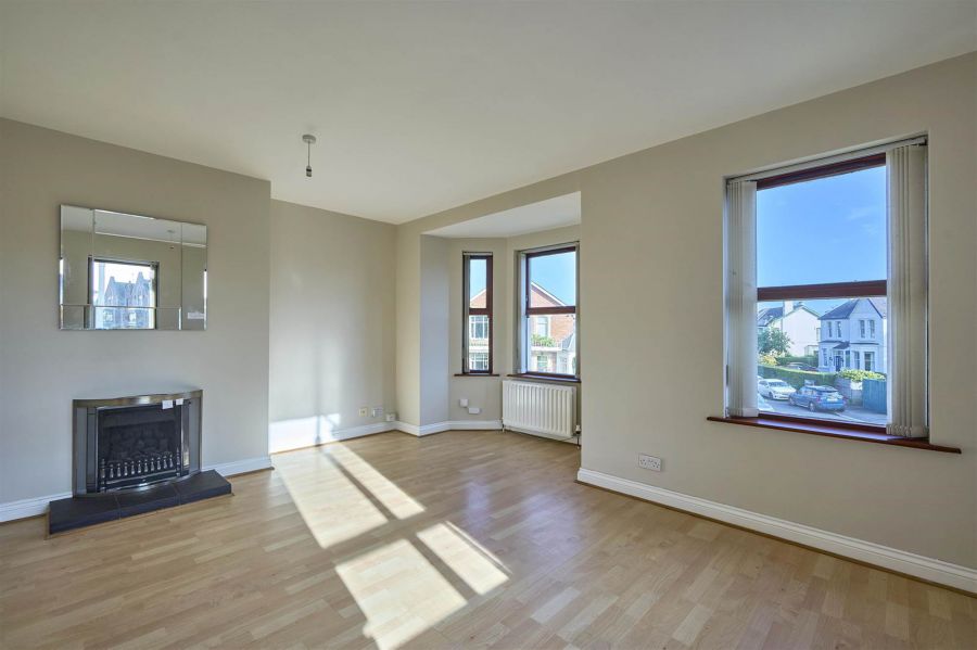 Apt 2, 1 Station Square