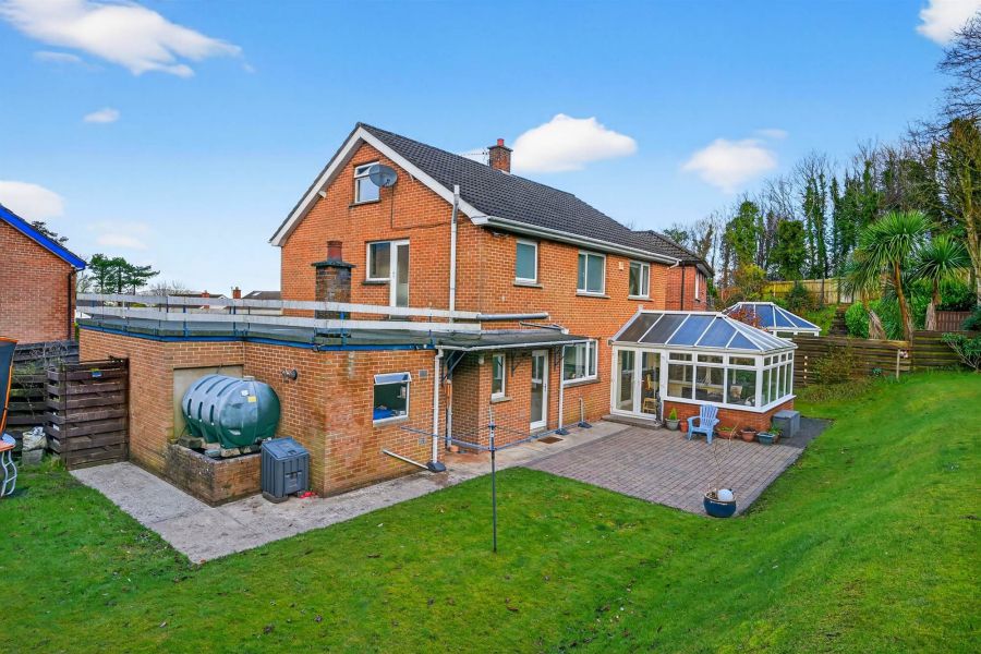 31 Glen Ebor Park