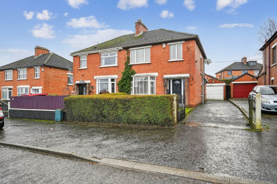 18 Lead Hill, Castlereagh, Belfast, BT6 9RU