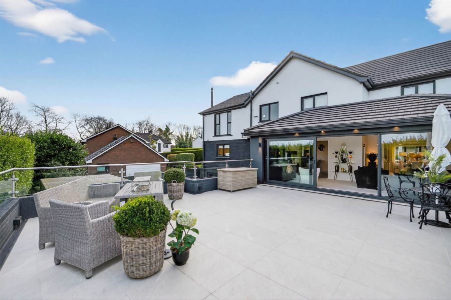 12 Crawfordsburn Park