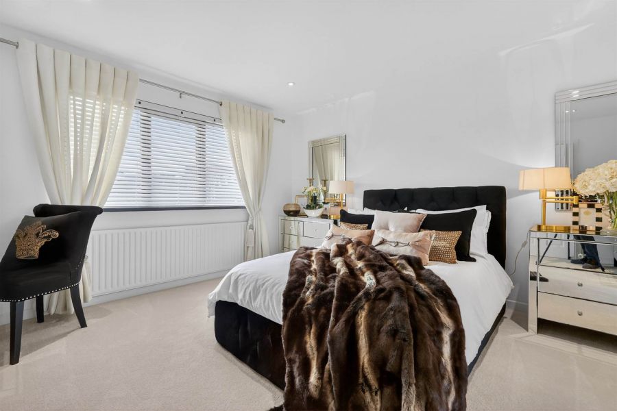 12 Crawfordsburn Park