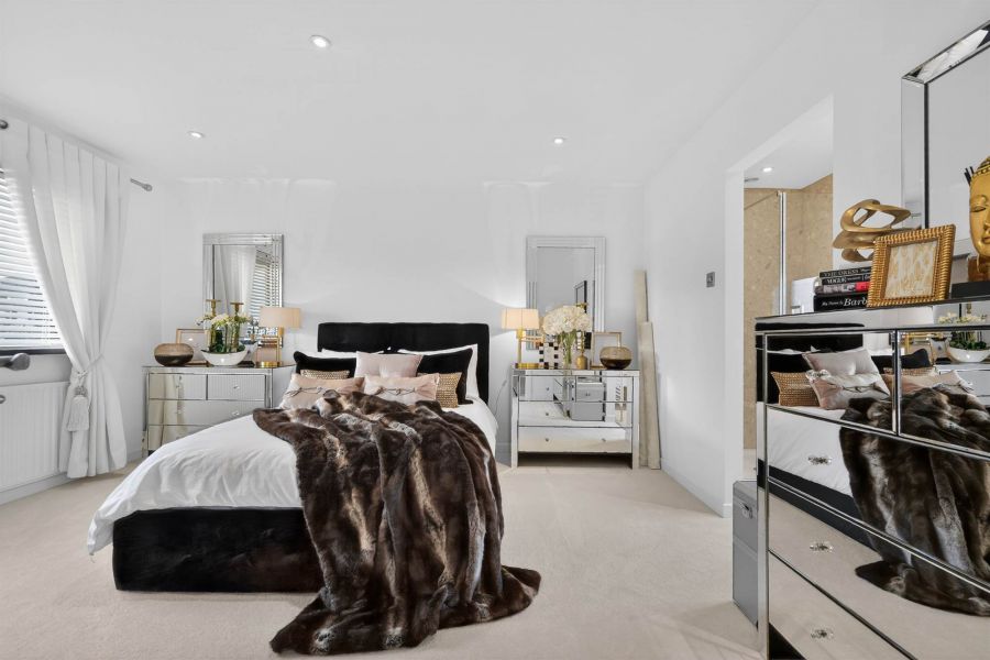 12 Crawfordsburn Park