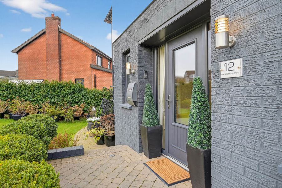 12 Crawfordsburn Park