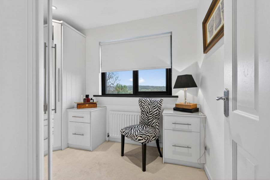 12 Crawfordsburn Park