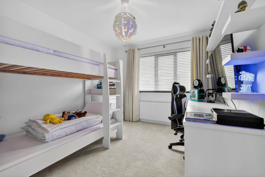 12 Crawfordsburn Park