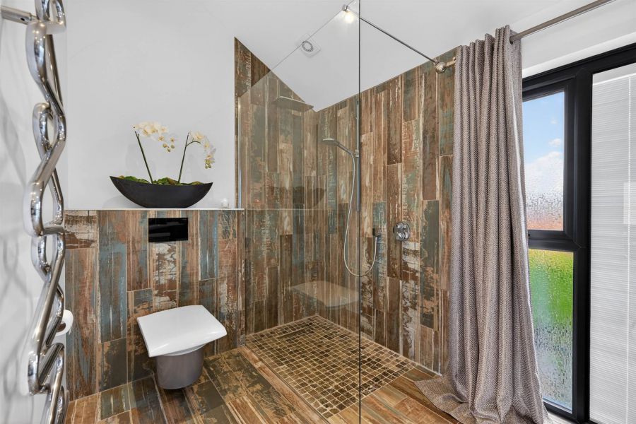 12 Crawfordsburn Park