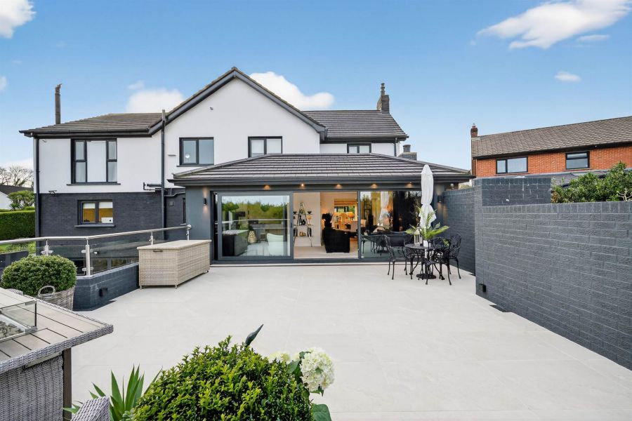 12 Crawfordsburn Park