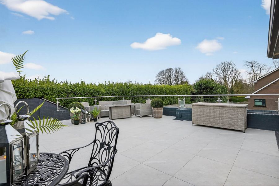 12 Crawfordsburn Park