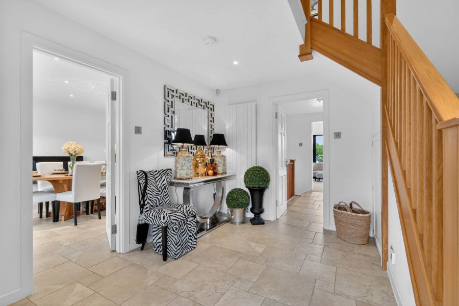 12 Crawfordsburn Park