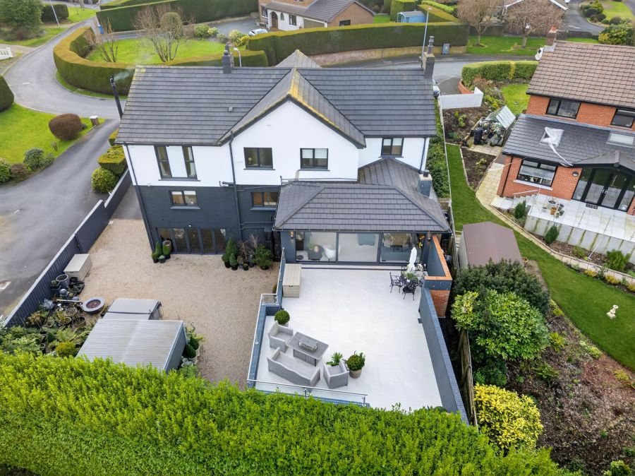 12 Crawfordsburn Park