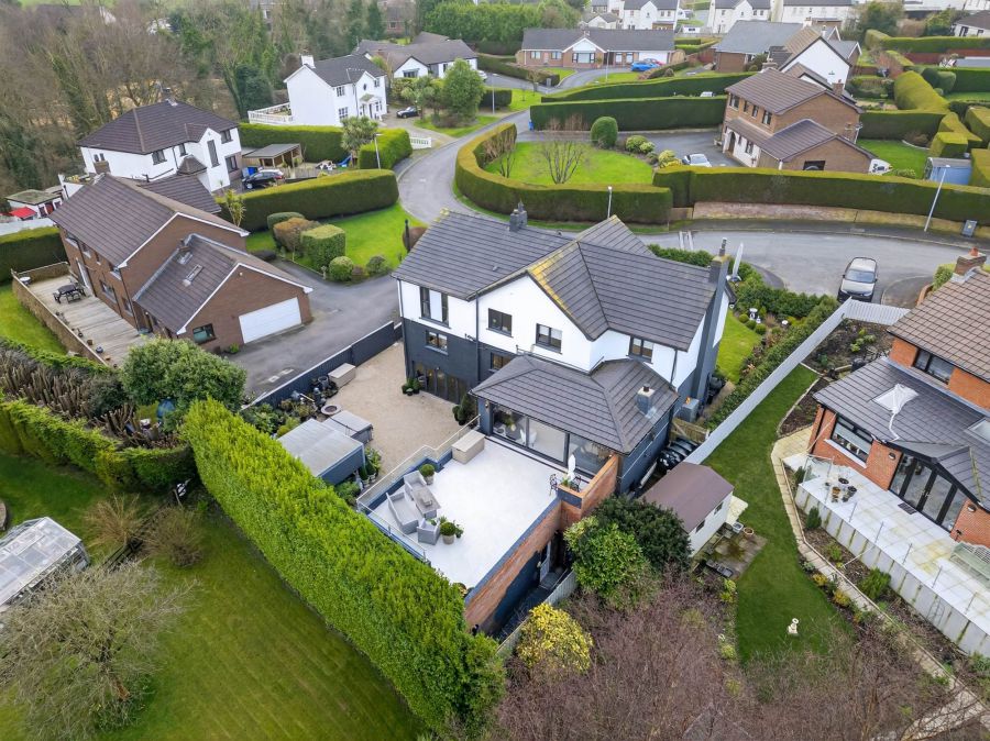 12 Crawfordsburn Park