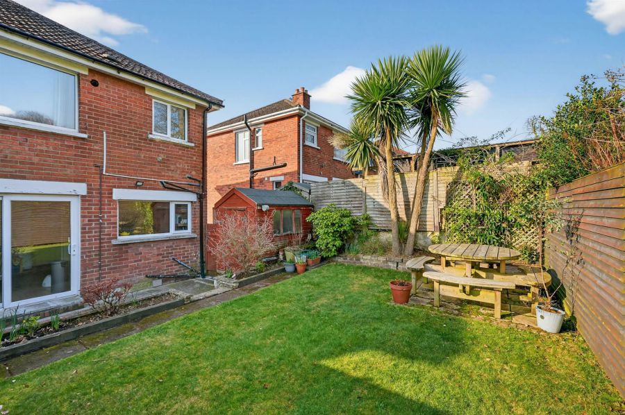 50 Garnerville Gardens