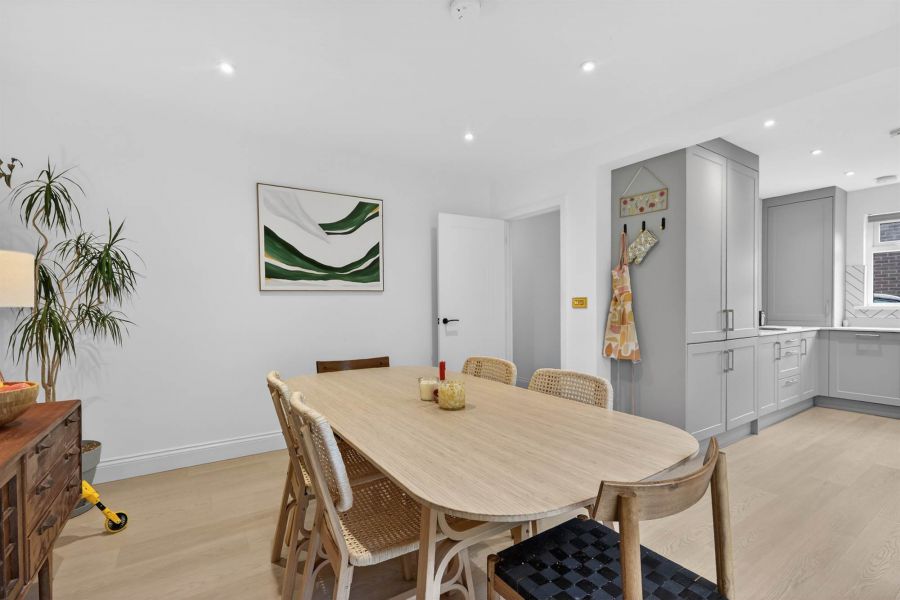 36 Sinclair Road North