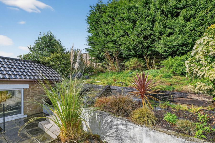 36 Sinclair Road North