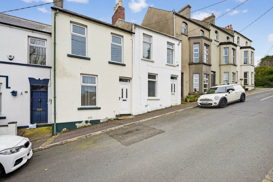 73 Railwayview Street