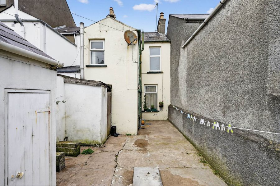 73 Railwayview Street