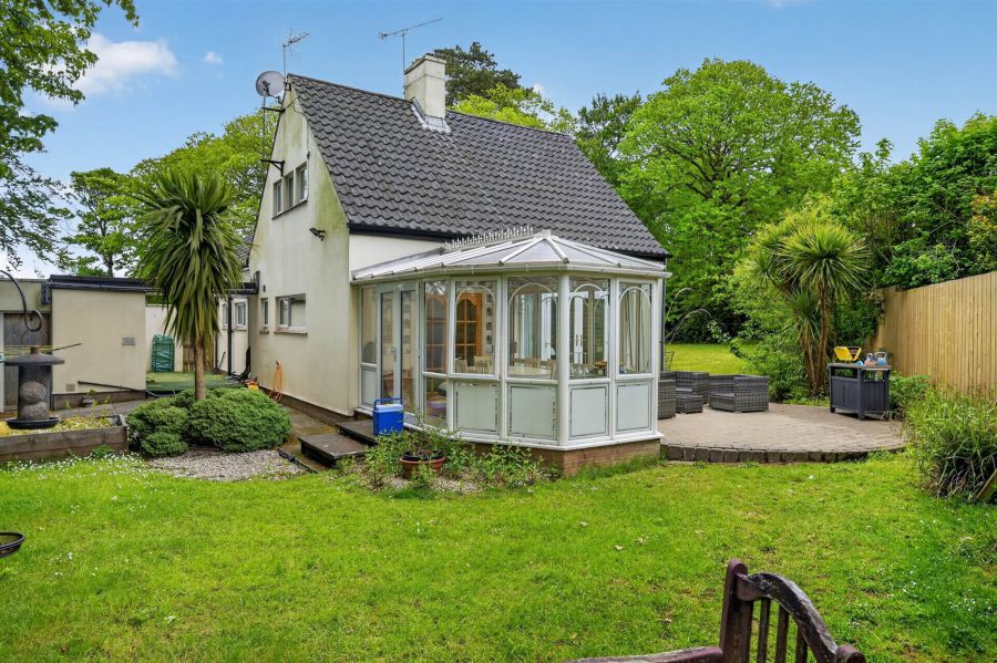 2A Maxwell Road
