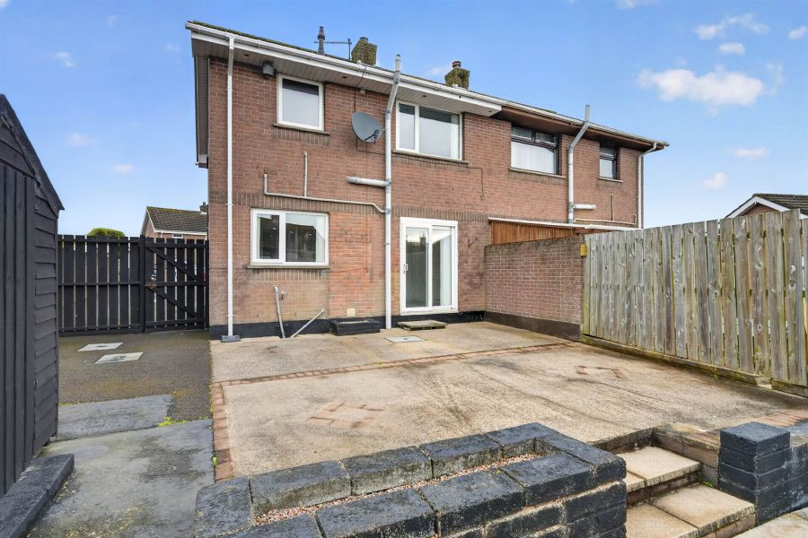 1 Cloverhill Park
