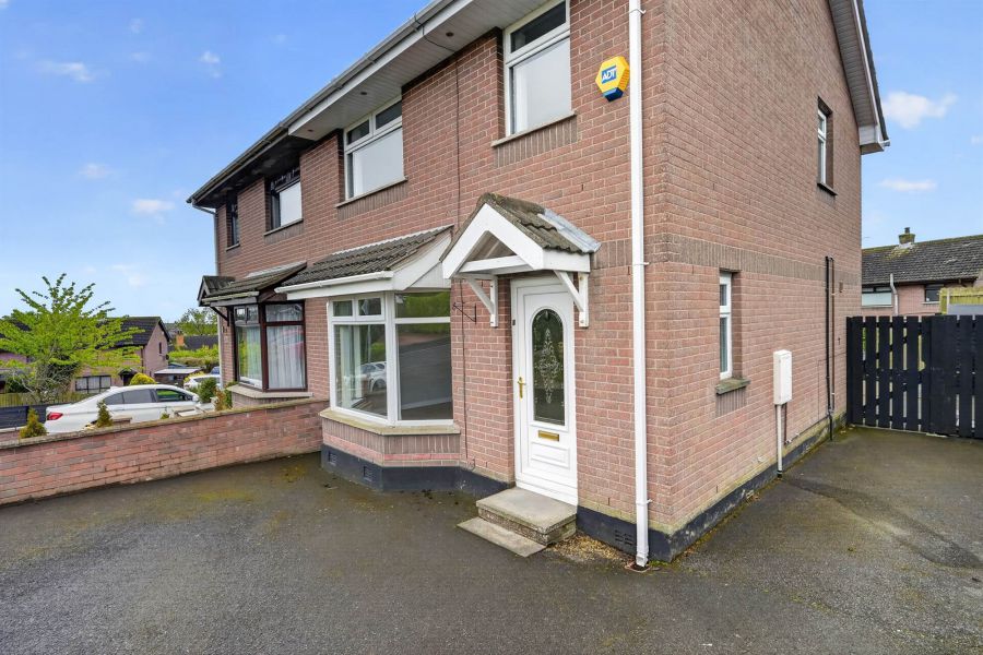 1 Cloverhill Park