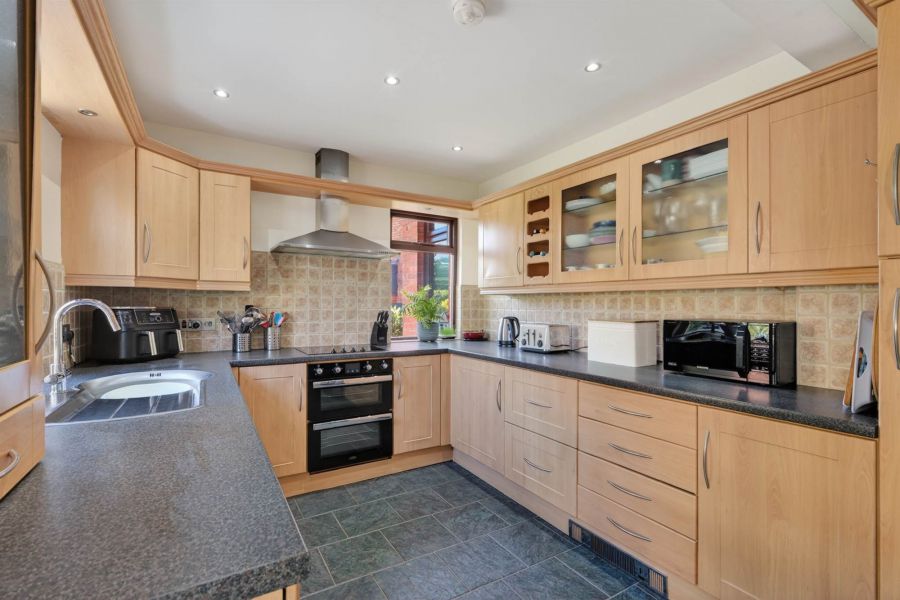 69 North Circular Road