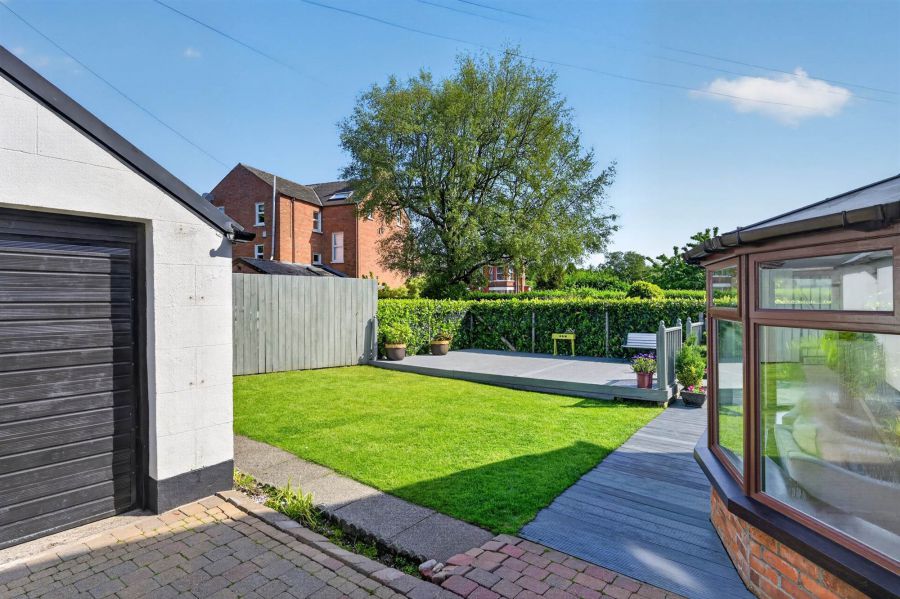 69 North Circular Road