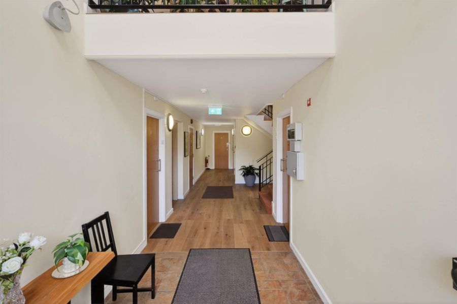 5 Bayside Apartments