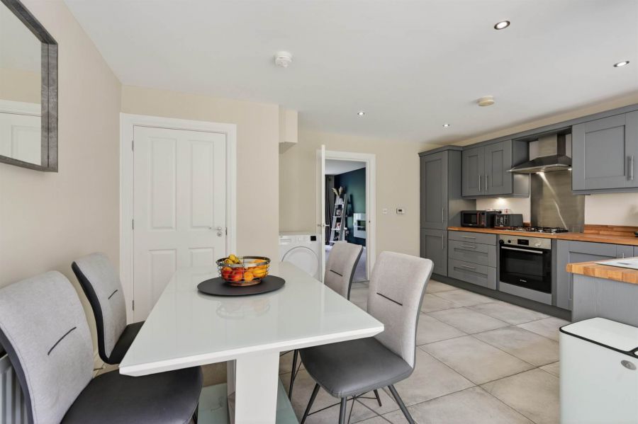 48 River Hill Road