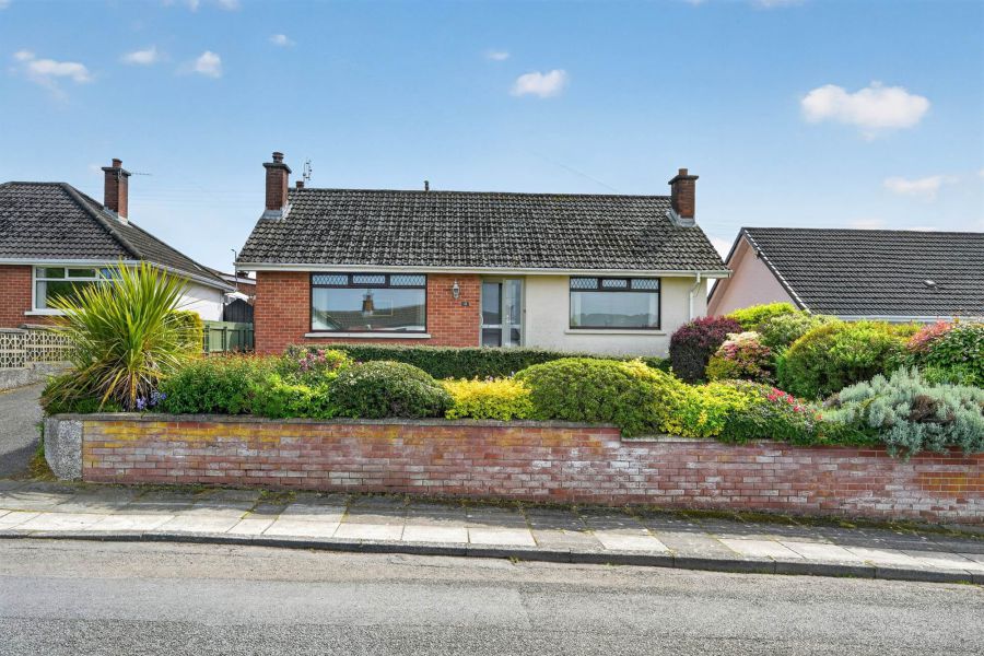 12 Seymour Park, Carnalea, Bangor, BT19 1BW
