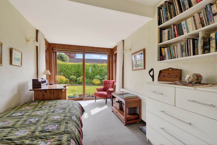 12 Seymour Park