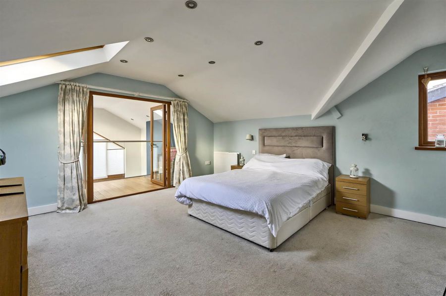 9 Meadow Park