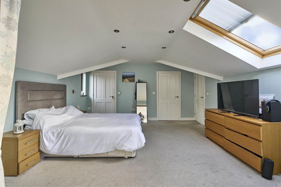 9 Meadow Park