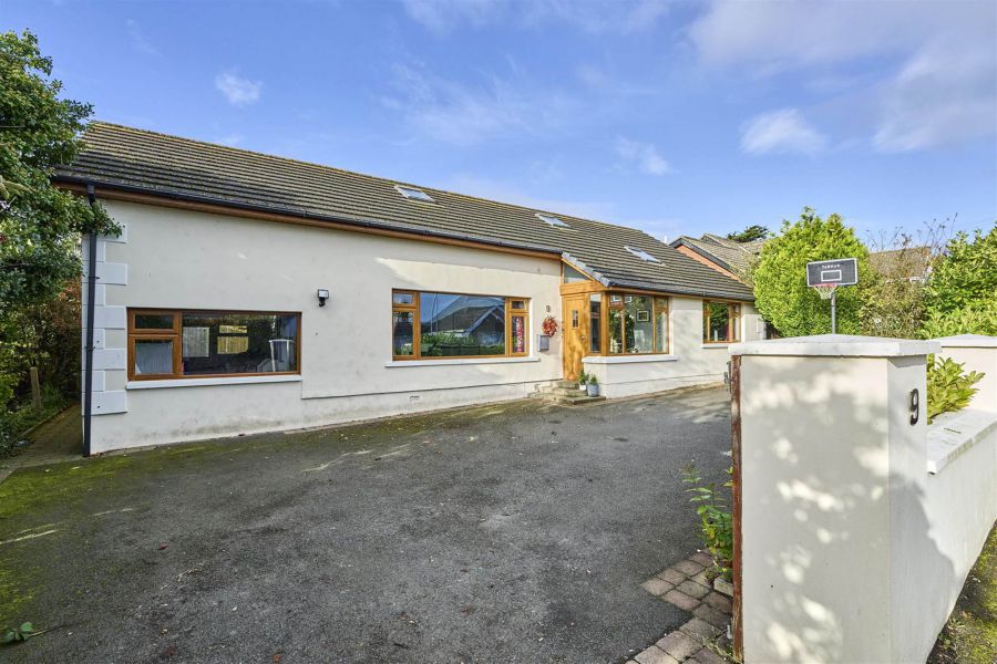 9 Meadow Park